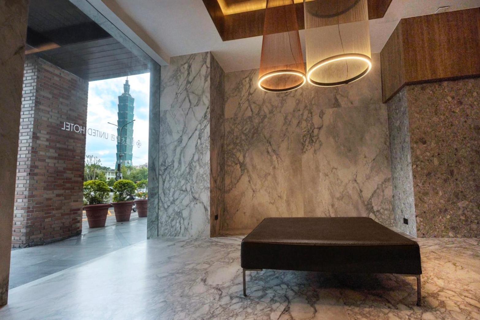 United Hotel 5*